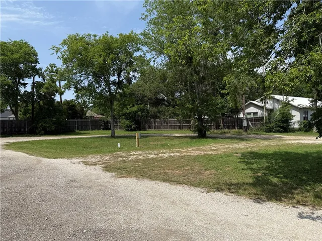 $350 | 1805 Highway 21, Caldwell, TX 77836