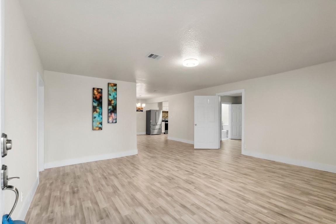 4622 Firnat Street Houston, TX 77016 - Photo 3 of 26