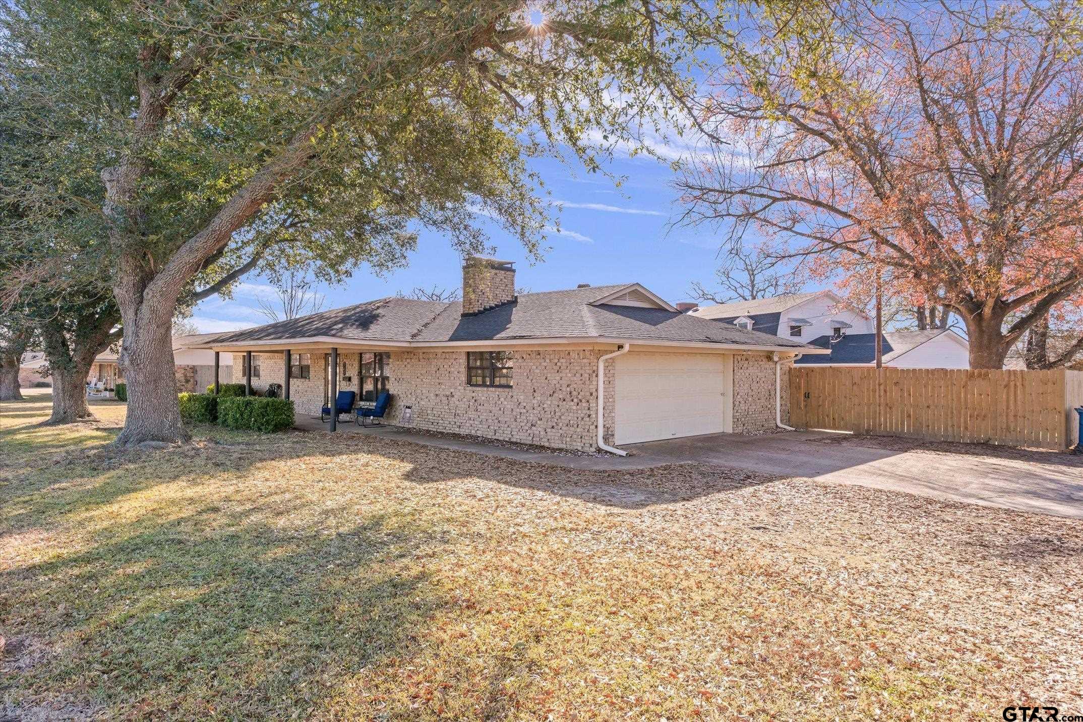 345 Washington Street Van, TX 75790 - Photo 3 of 29