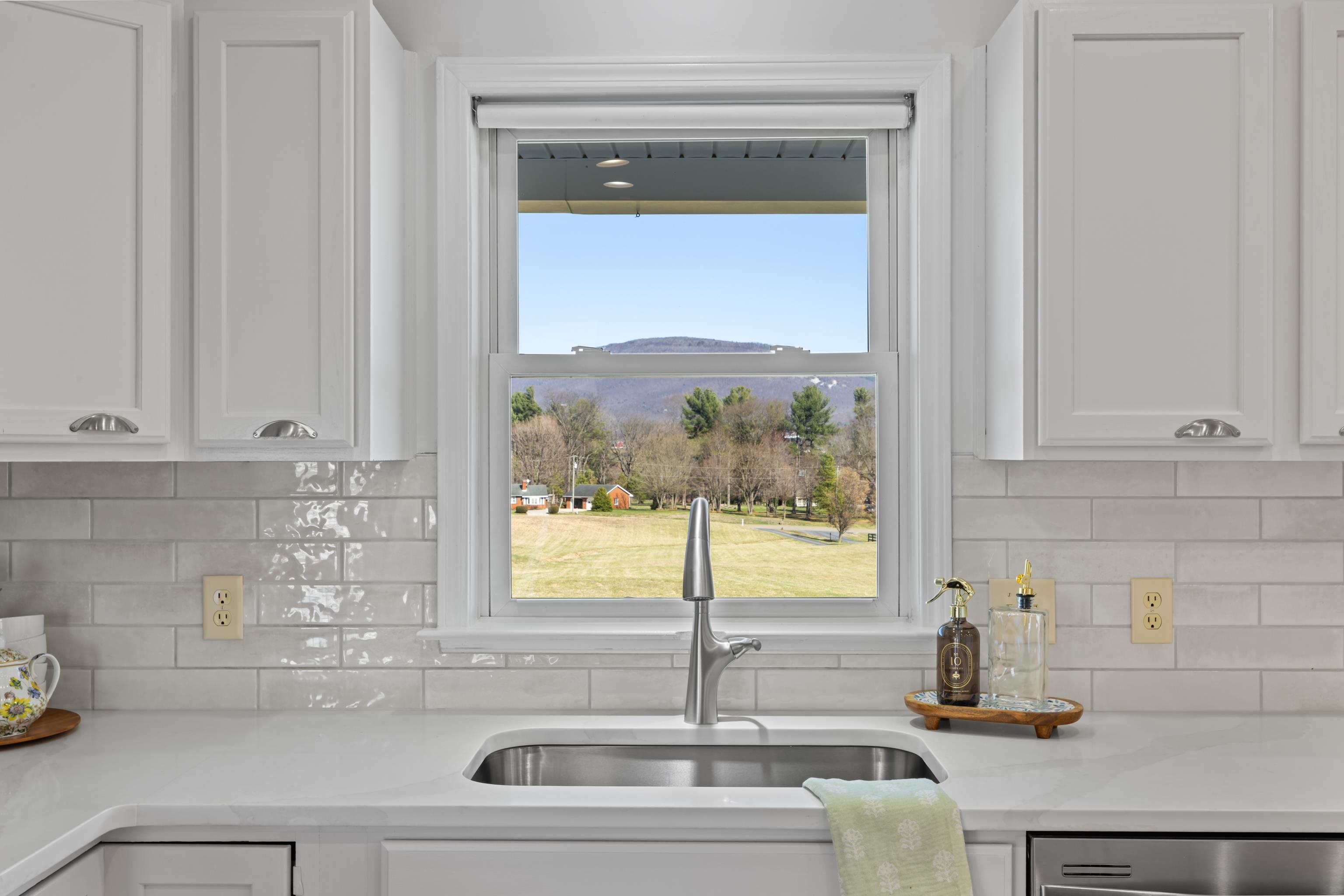 810 Rockfish Road Waynesboro, VA 22980 - Photo 20 of 71 Gallery Image 20