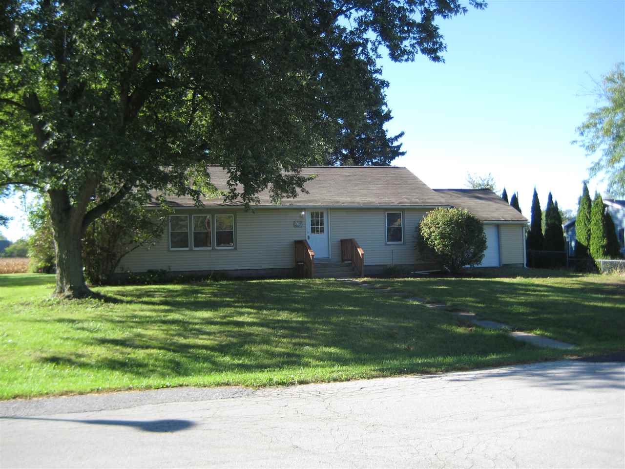 209 Worth Road Auburn, IN 46706 - Photo 1 of 12 Gallery Image 1