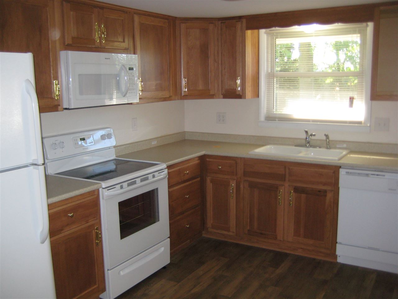 209 Worth Road Auburn, IN 46706 - Photo 4 of 12 Gallery Image 4