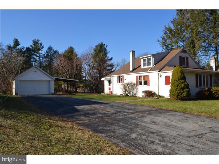 169 Kaolin Road Coatesville, PA 19320 - Photo 2 of 23 Driveway