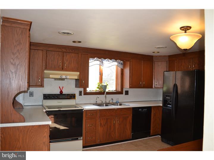 169 Kaolin Road Coatesville, PA 19320 - Photo 10 of 23 Kitchen