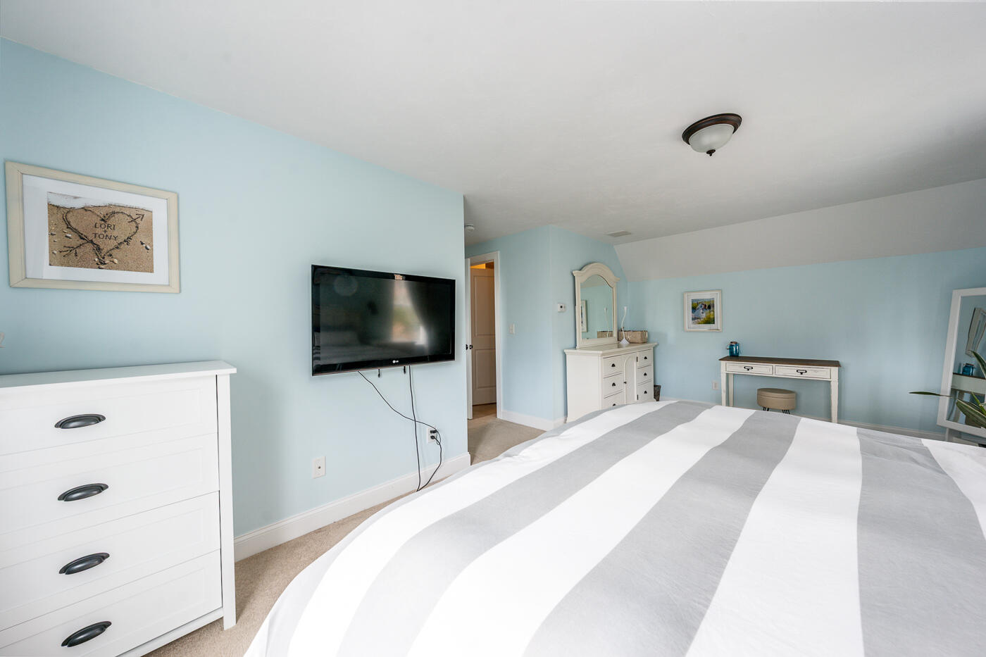 137 Falmouth-Sandwich Road Mashpee, MA 02649 - Photo 30 of 59 1stbedroom3