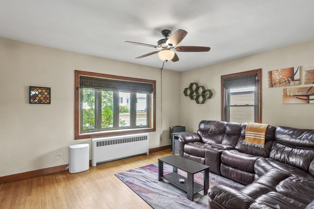 25 Locust Avenue Worcester, MA 01604 - Photo 19 of 40 Gallery Image 19