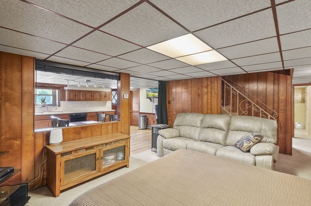25 Locust Avenue Worcester, MA 01604 - Photo 28 of 40 Gallery Image 28