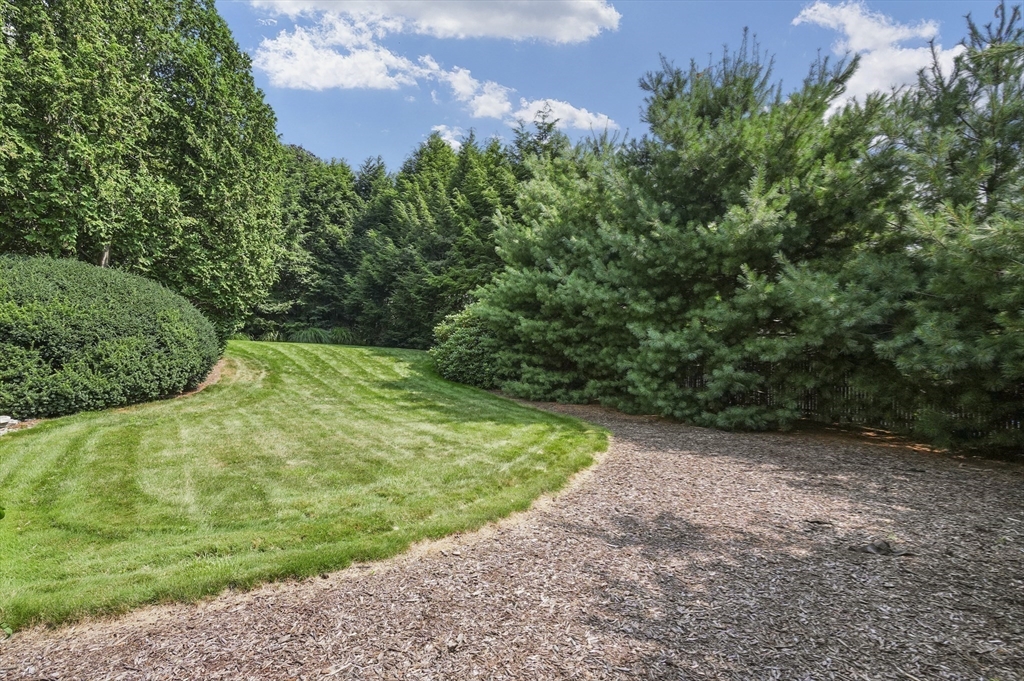 25 Locust Avenue Worcester, MA 01604 - Photo 36 of 40 Gallery Image 36