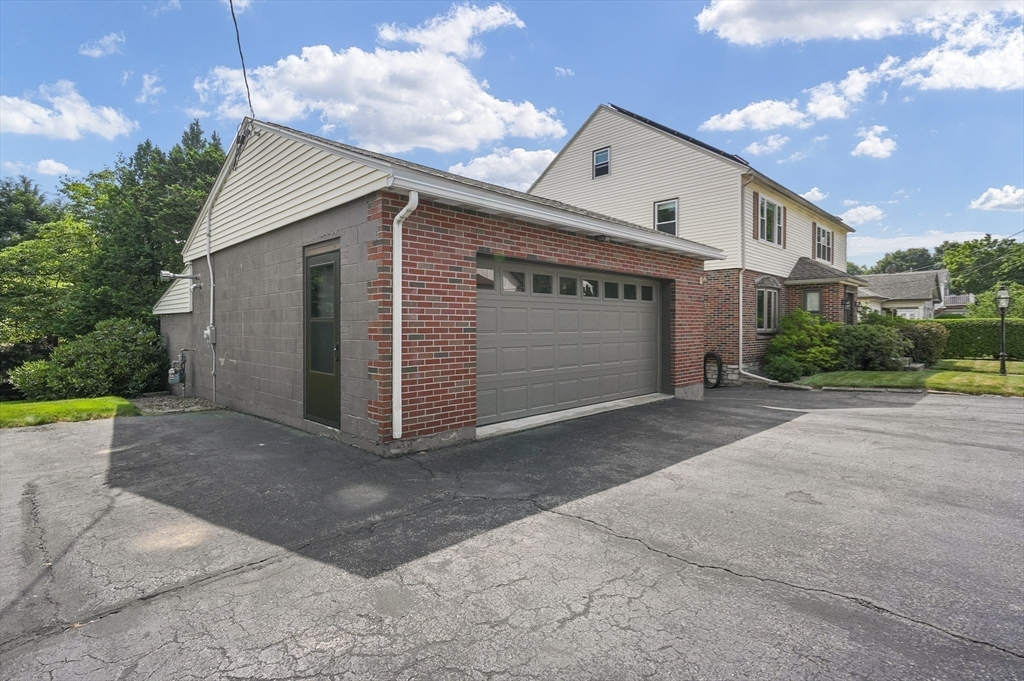25 Locust Avenue Worcester, MA 01604 - Photo 39 of 40 Gallery Image 39
