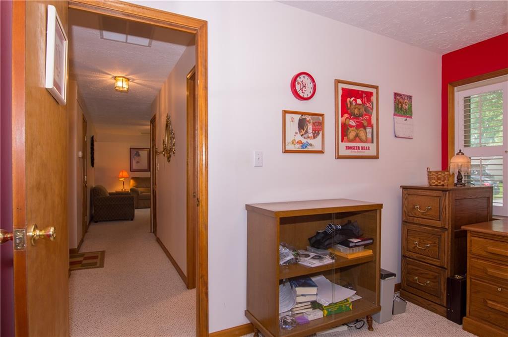 1502 Roberts Road Franklin, IN 46131 - Photo 11 of 20 Gallery Image 11