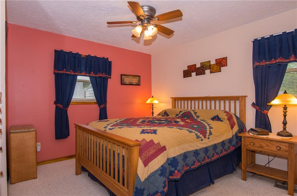 1502 Roberts Road Franklin, IN 46131 - Photo 12 of 20 Gallery Image 12