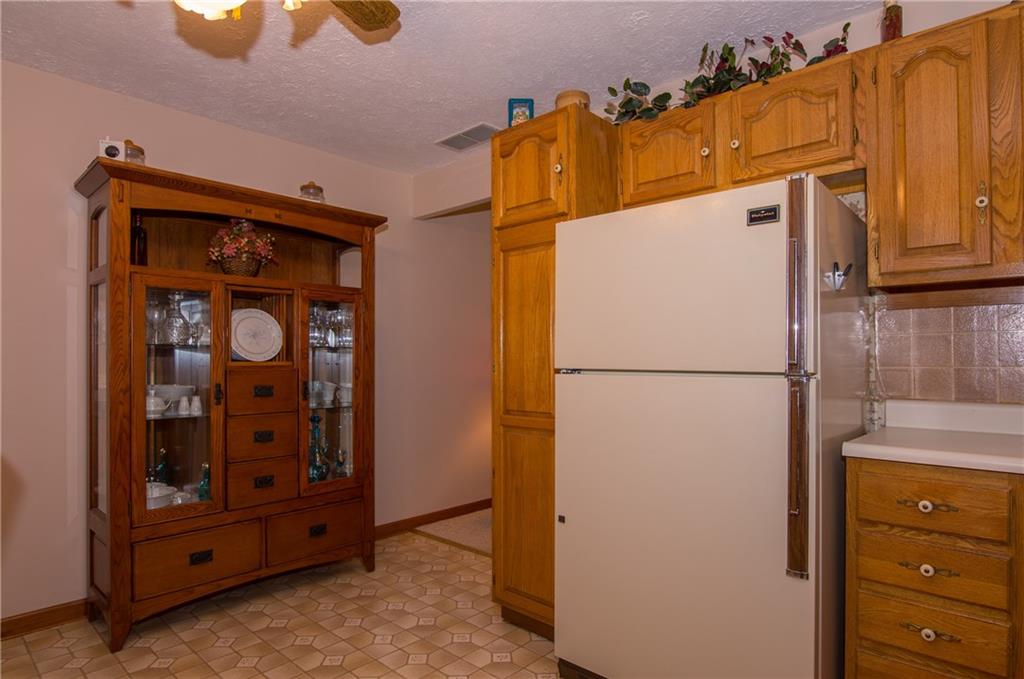 1502 Roberts Road Franklin, IN 46131 - Photo 17 of 20 Gallery Image 17