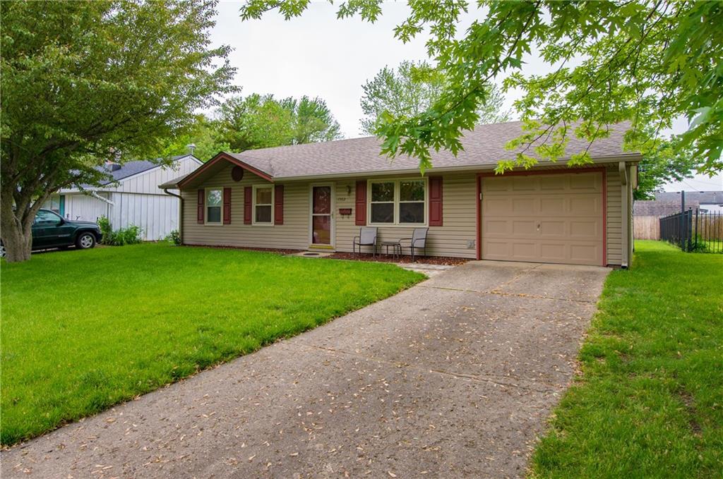 1502 Roberts Road Franklin, IN 46131 - Photo 3 of 20 Gallery Image 3