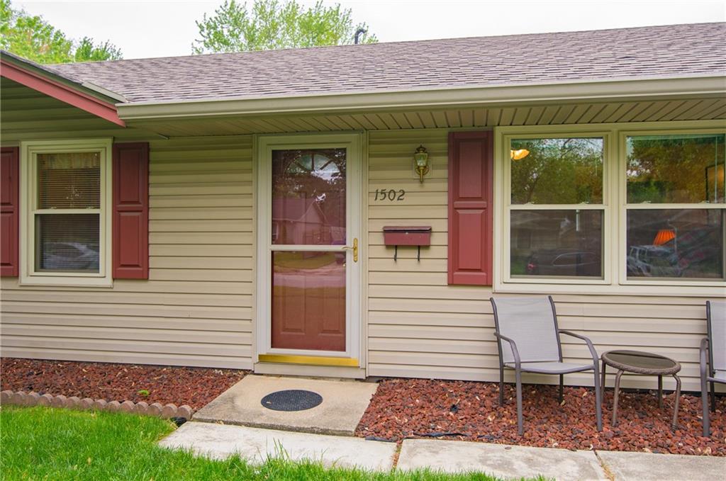 1502 Roberts Road Franklin, IN 46131 - Photo 4 of 20 Gallery Image 4