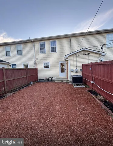 $1,400 | 204 Brunswick Road, Stephens City, VA 22655