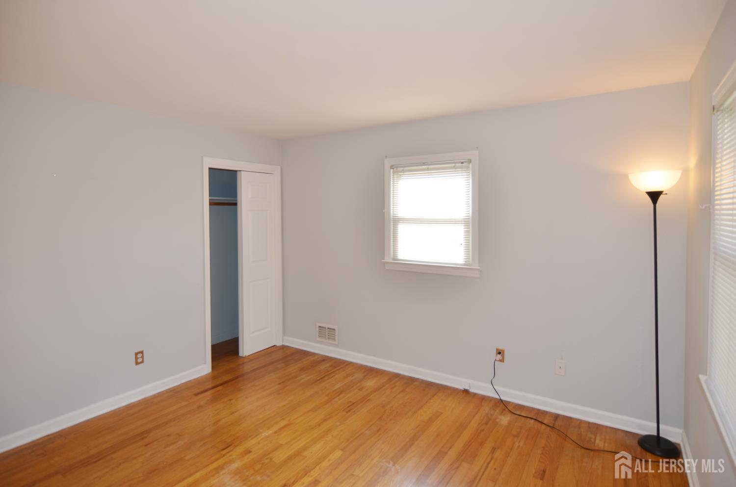 55 Bridge Street Sewaren, NJ 07077 - Photo 11 of 28
