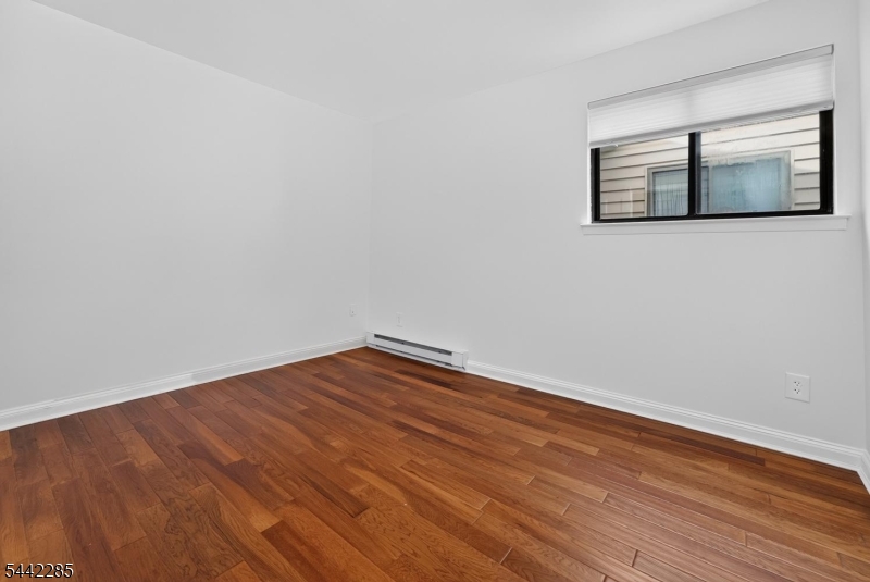91 North Slope Clinton, NJ 08809 - Photo 23 of 25
