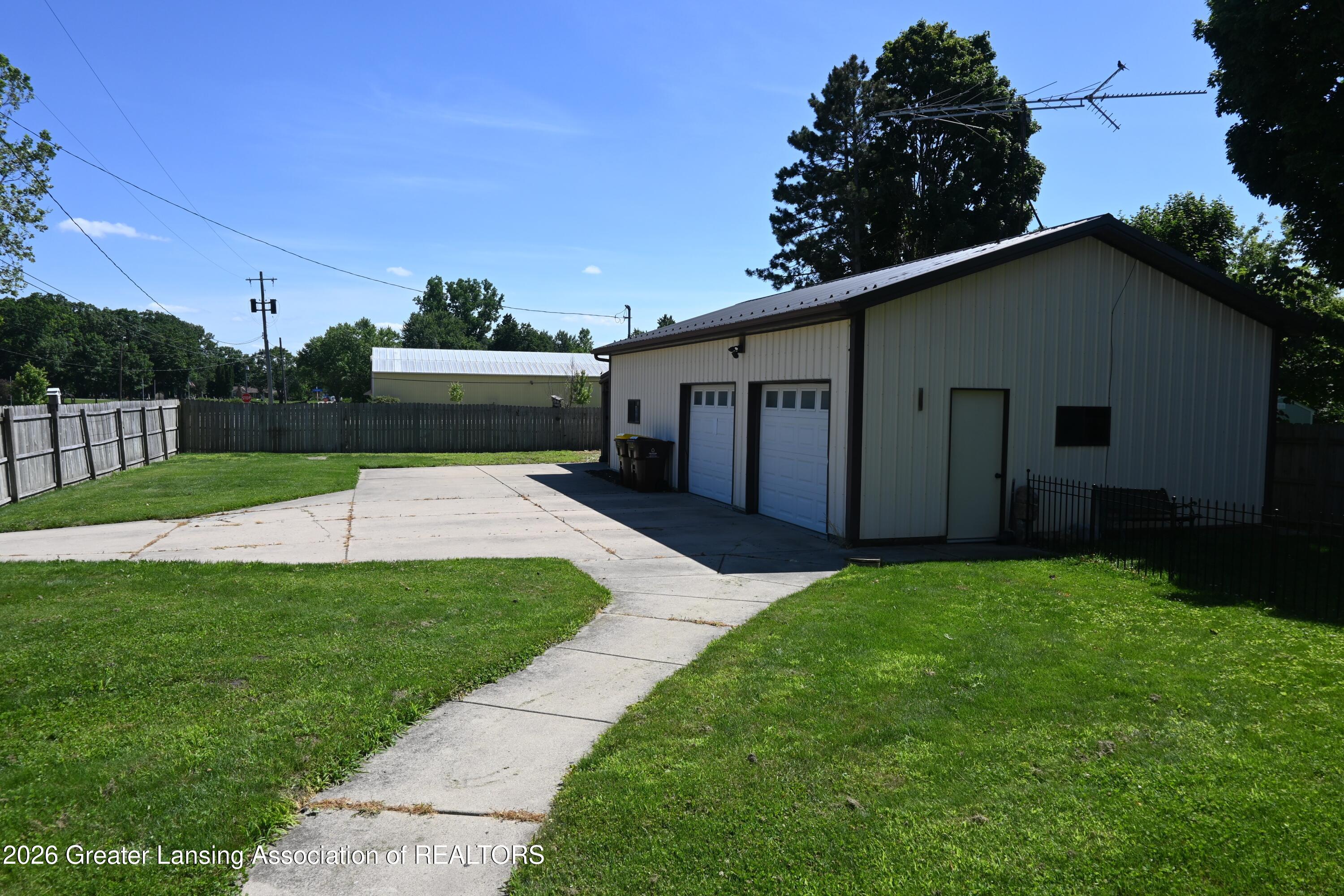228 Union Street Grand Ledge, MI 48837 - Photo 34 of 35 IMG_0194