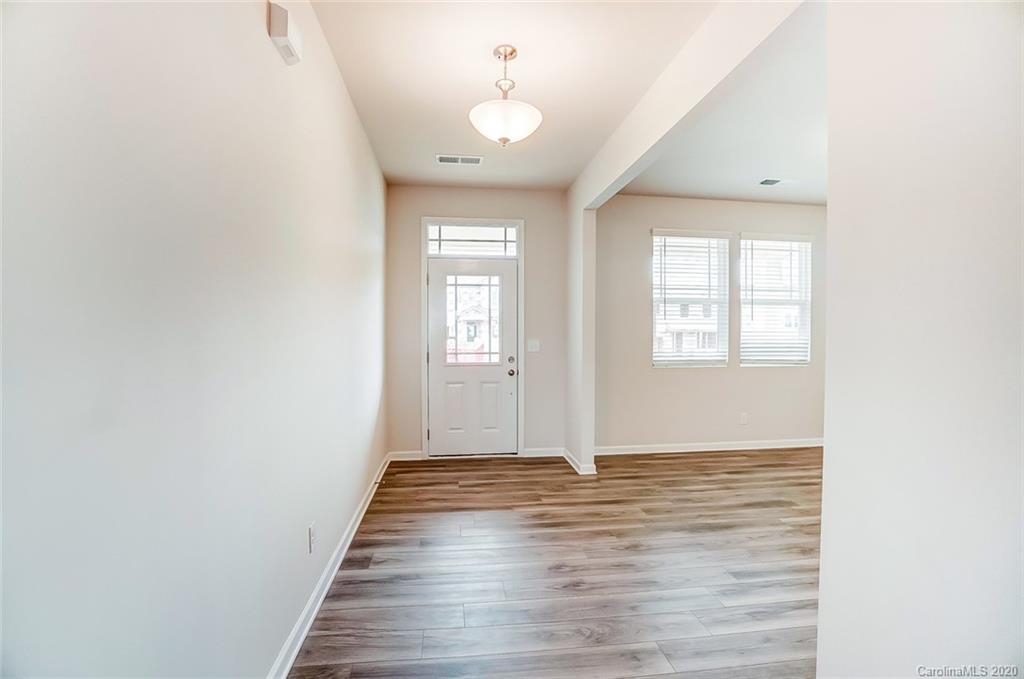 6508 Georgia Oak Road, Unit 92 Charlotte, NC 28269 - Photo 4 of 15
