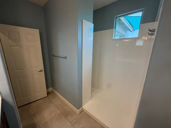 $2,099 | 2428 West Beverly Rd., Phoenix, AZ 85041