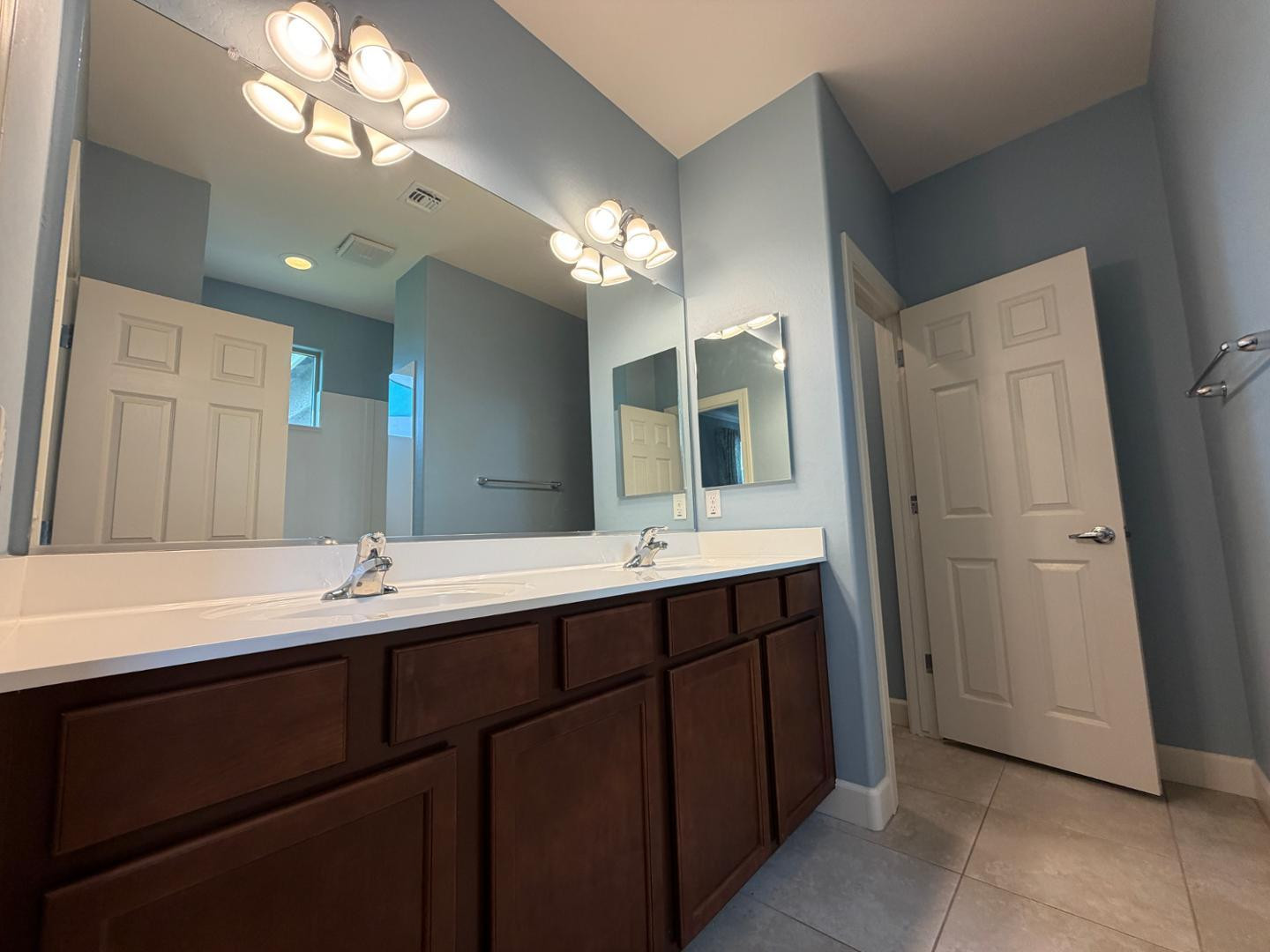 2428 West Beverly Rd. Phoenix, AZ 85041 - Photo 18 of 21 Photo #18