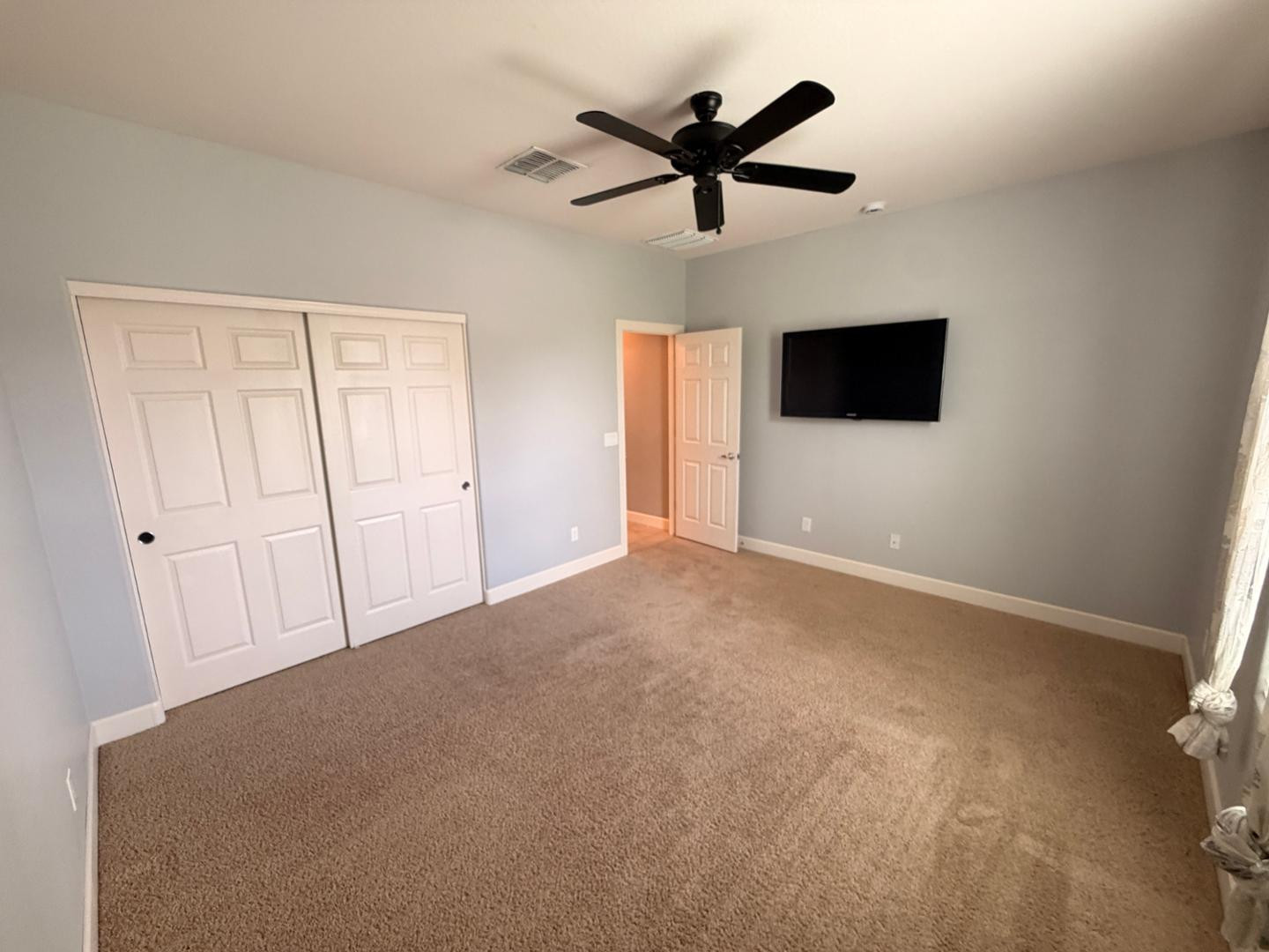 2428 West Beverly Rd. Phoenix, AZ 85041 - Photo 5 of 21 Photo #5