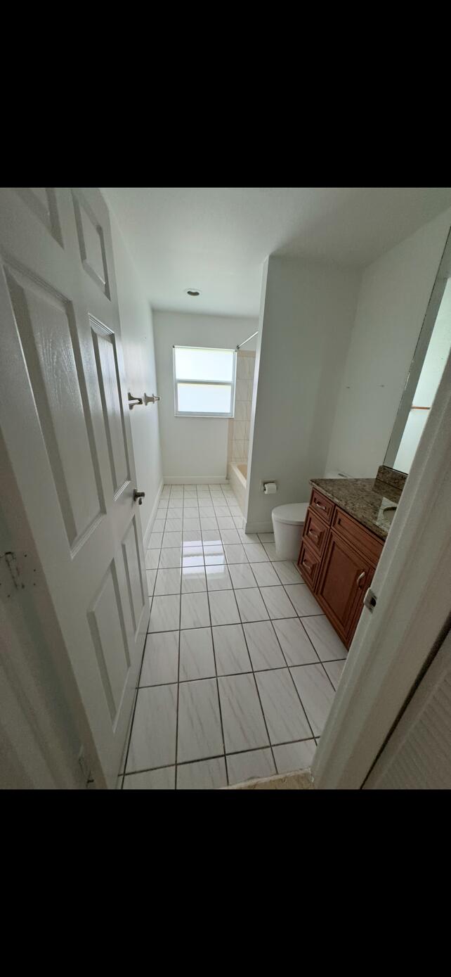 10180 Camelback Lane Boca Raton, FL 33498 - Photo 7 of 20 IMG_9253