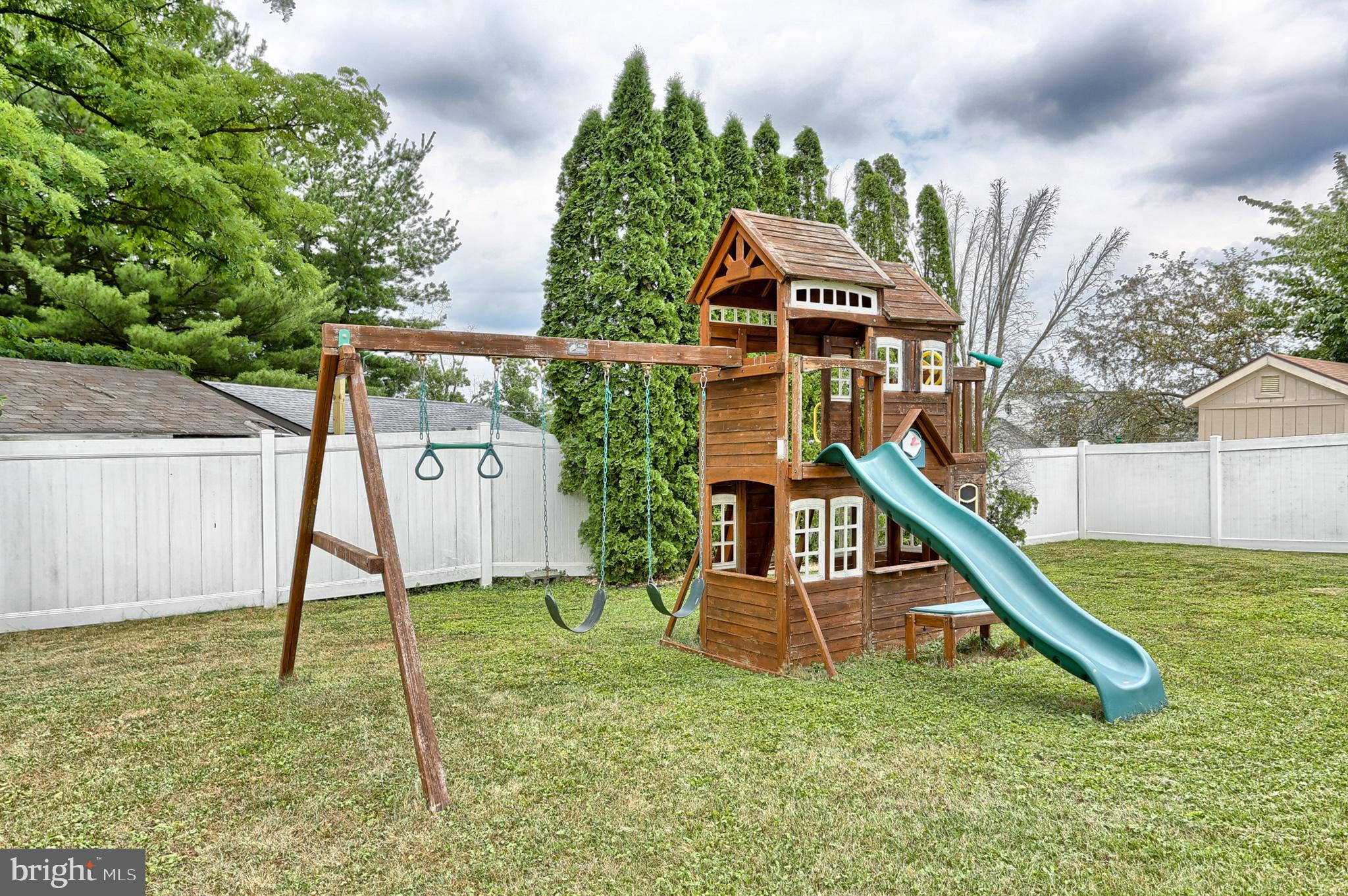 2739 Colonial Road Harrisburg, PA 17112 - Photo 30 of 34 Gallery Image 30