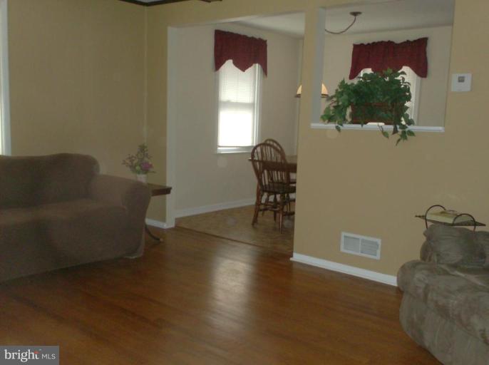 541 Trimble Road Joppa, MD 21085 - Photo 4 of 10 Family Room