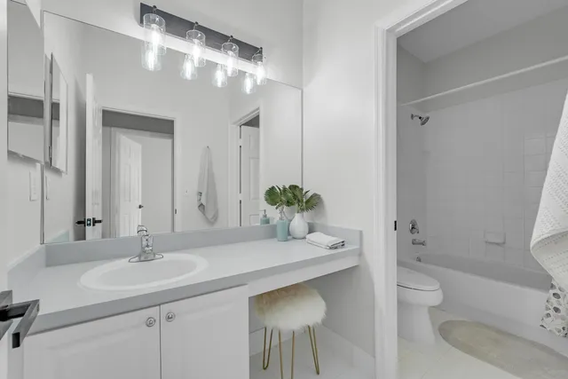 $3,150 | 108 Lighthouse Circle, Unit E, Tequesta, FL 33469