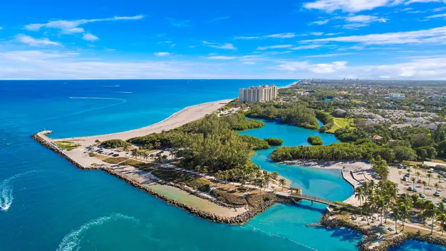 $3,150 | 108 Lighthouse Circle, Unit E, Tequesta, FL 33469