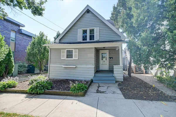 $419,900 | 927 Drake Street, Madison, WI 53715