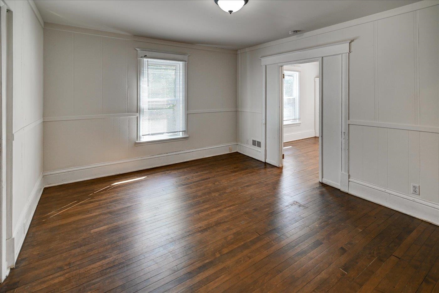 927 Drake Street Madison, WI 53715 - Photo 12 of 32