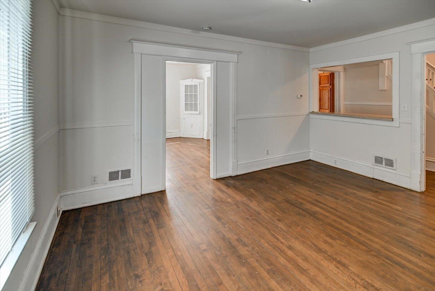 927 Drake Street Madison, WI 53715 - Photo 14 of 32