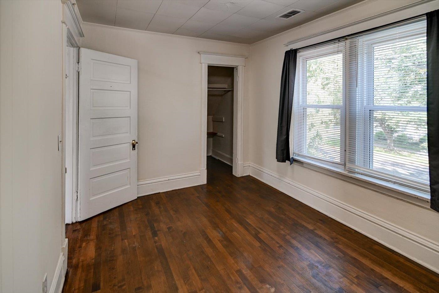 927 Drake Street Madison, WI 53715 - Photo 25 of 32