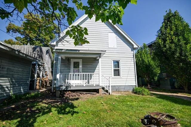 $419,900 | 927 Drake Street, Madison, WI 53715