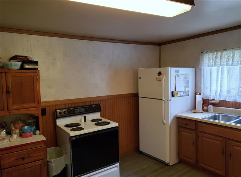 1785 Dixon Road Clymer, PA 15728 - Photo 5 of 14