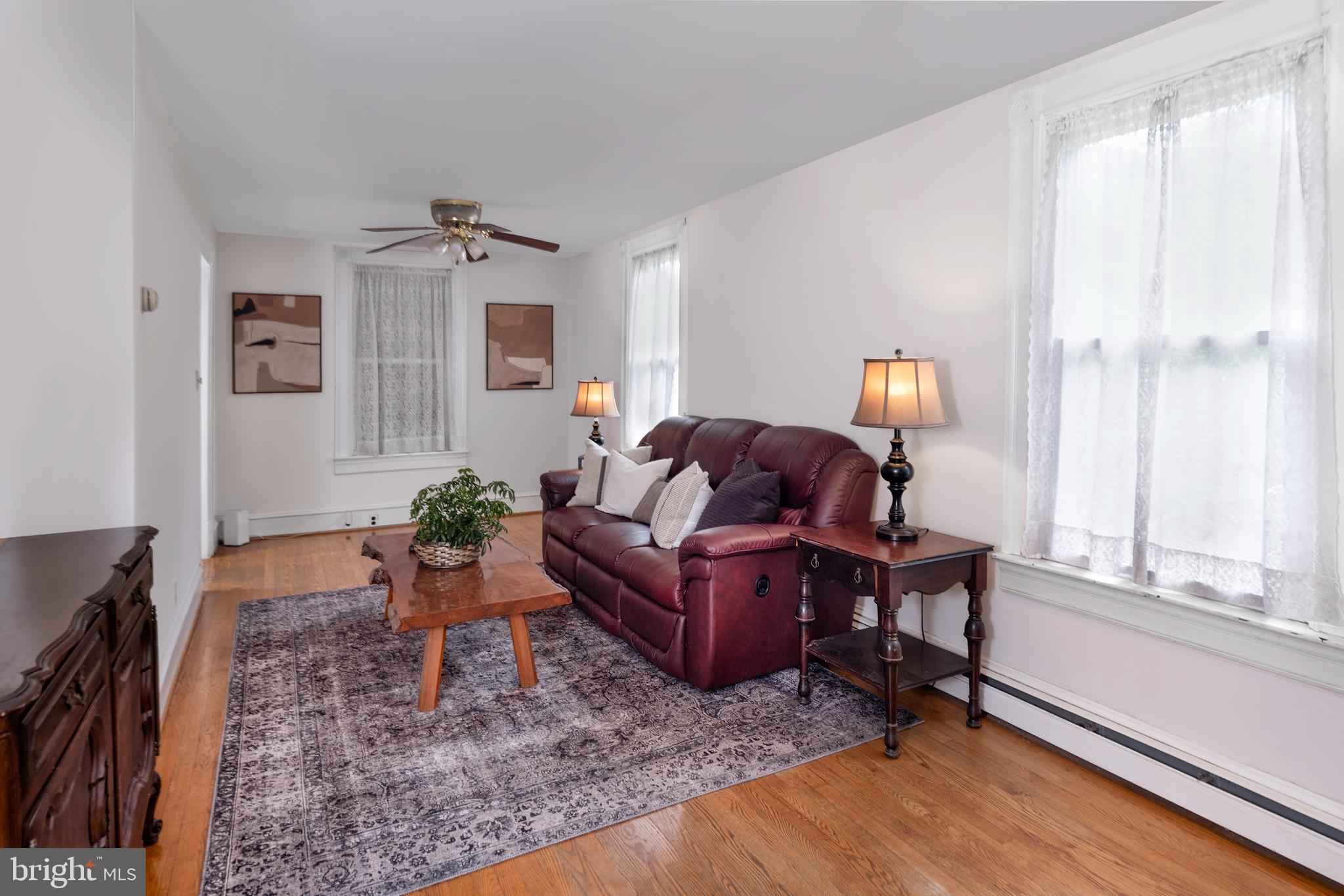 407 Reading Street Pennington, NJ 08534 - Photo 6 of 27