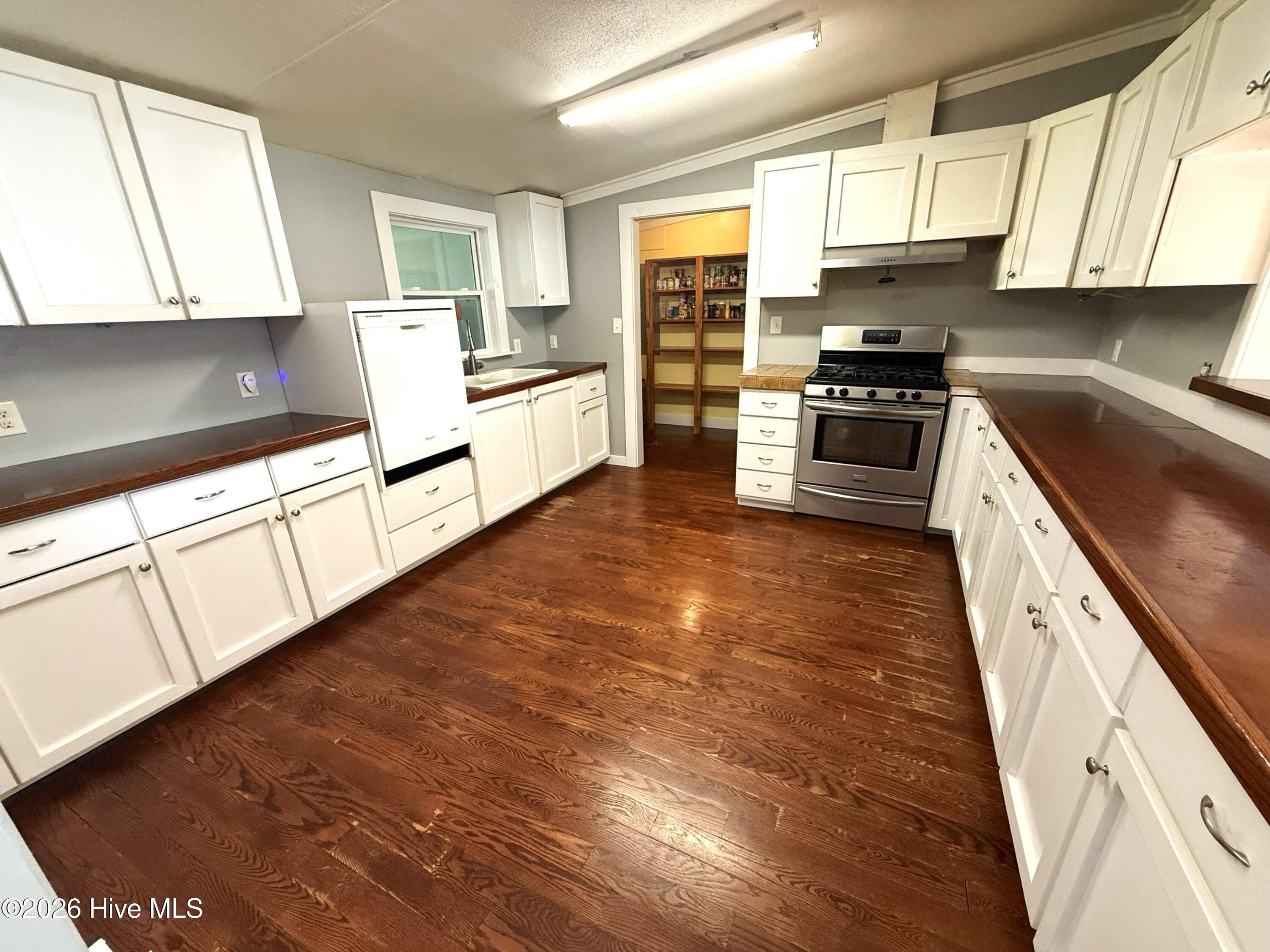 2803 Travis Road Columbia, NC 27925 - Photo 16 of 57 IMG_5737(1)