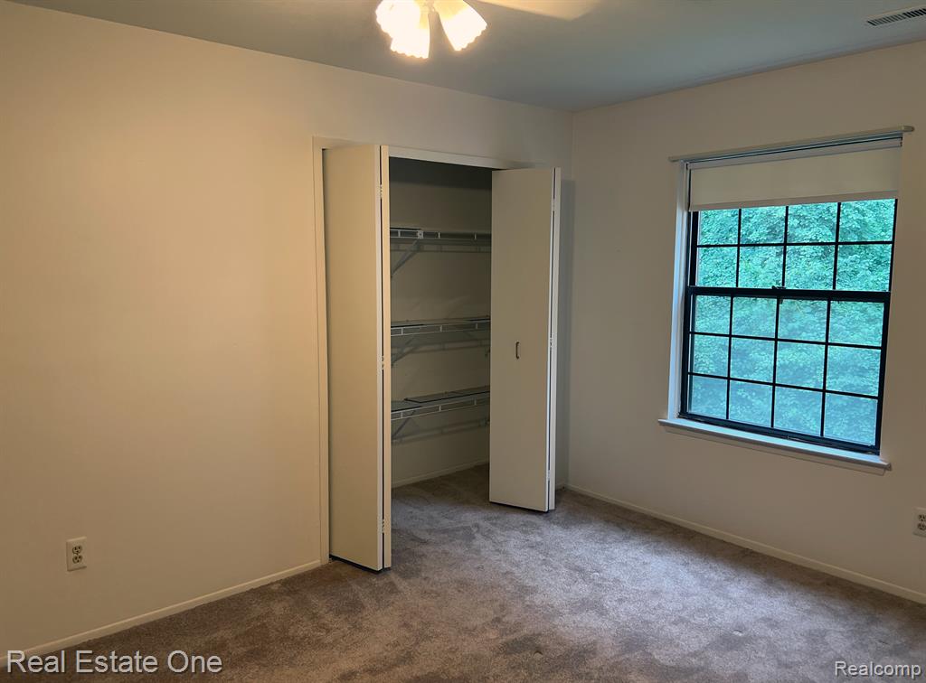 29575 Pine Ridge Circle, Unit 20 Farmington Hills, MI 48331 - Photo 16 of 26