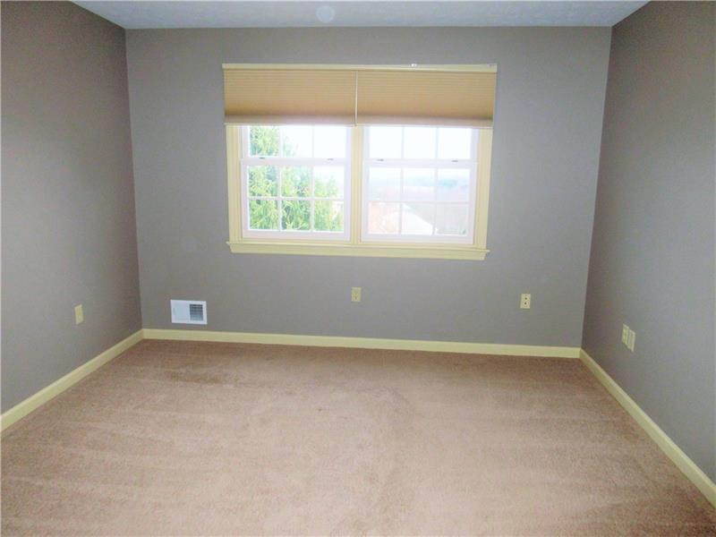 185 Mesa Drive Freeport, PA 16229 - Photo 16 of 25 Bedroom four has custom blinds and a 6' x 5' walk in closet.