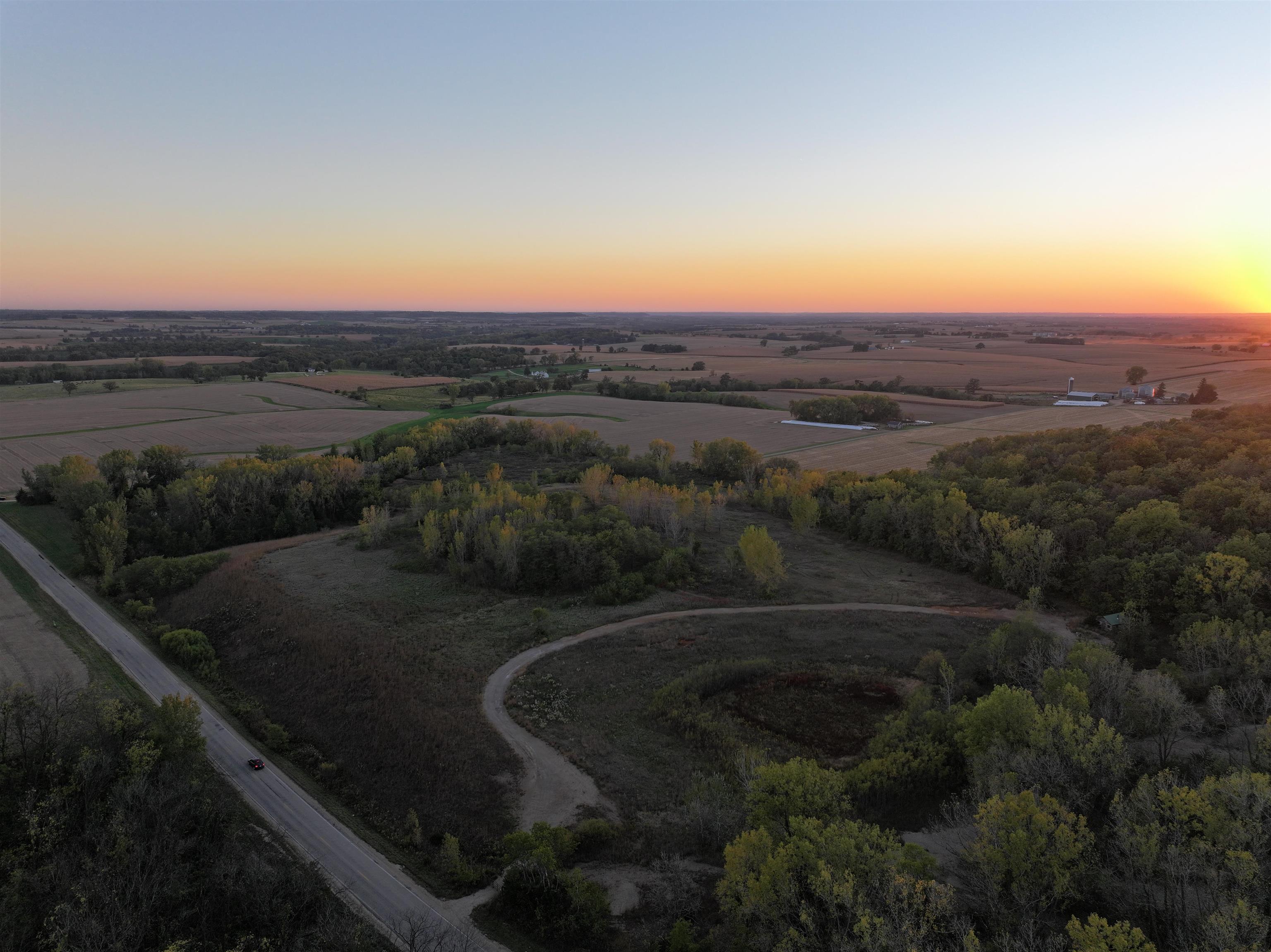 2495 County Road O Shullsburg, WI 53586 - Photo 17 of 27
