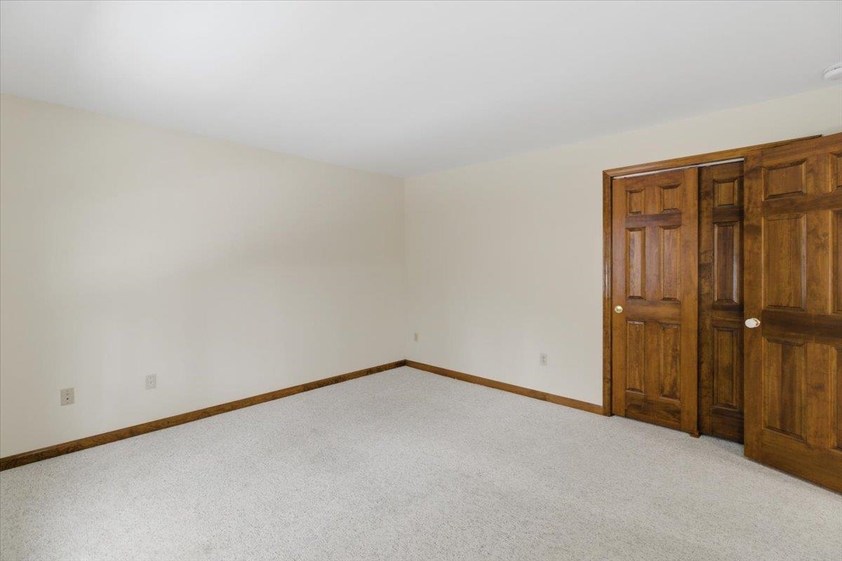 32 Cortland Lane Bennington, VT 05201 - Photo 24 of 44