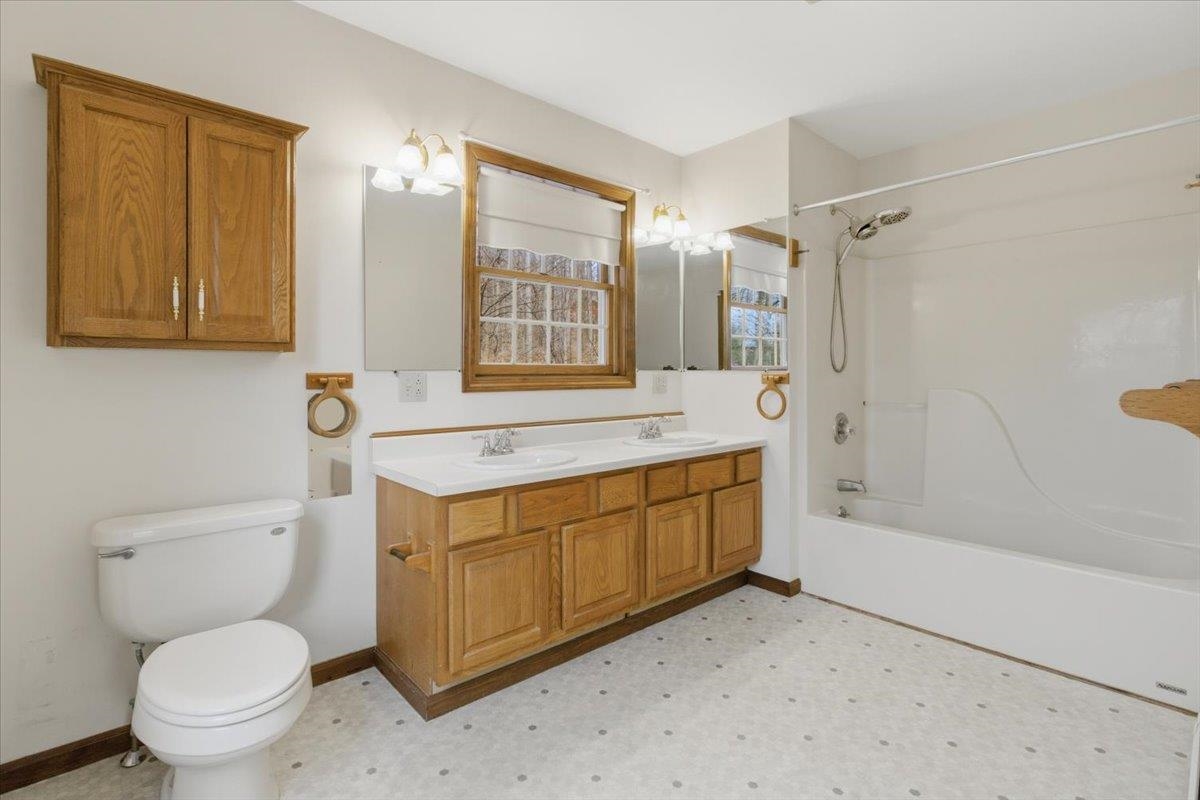 32 Cortland Lane Bennington, VT 05201 - Photo 27 of 44