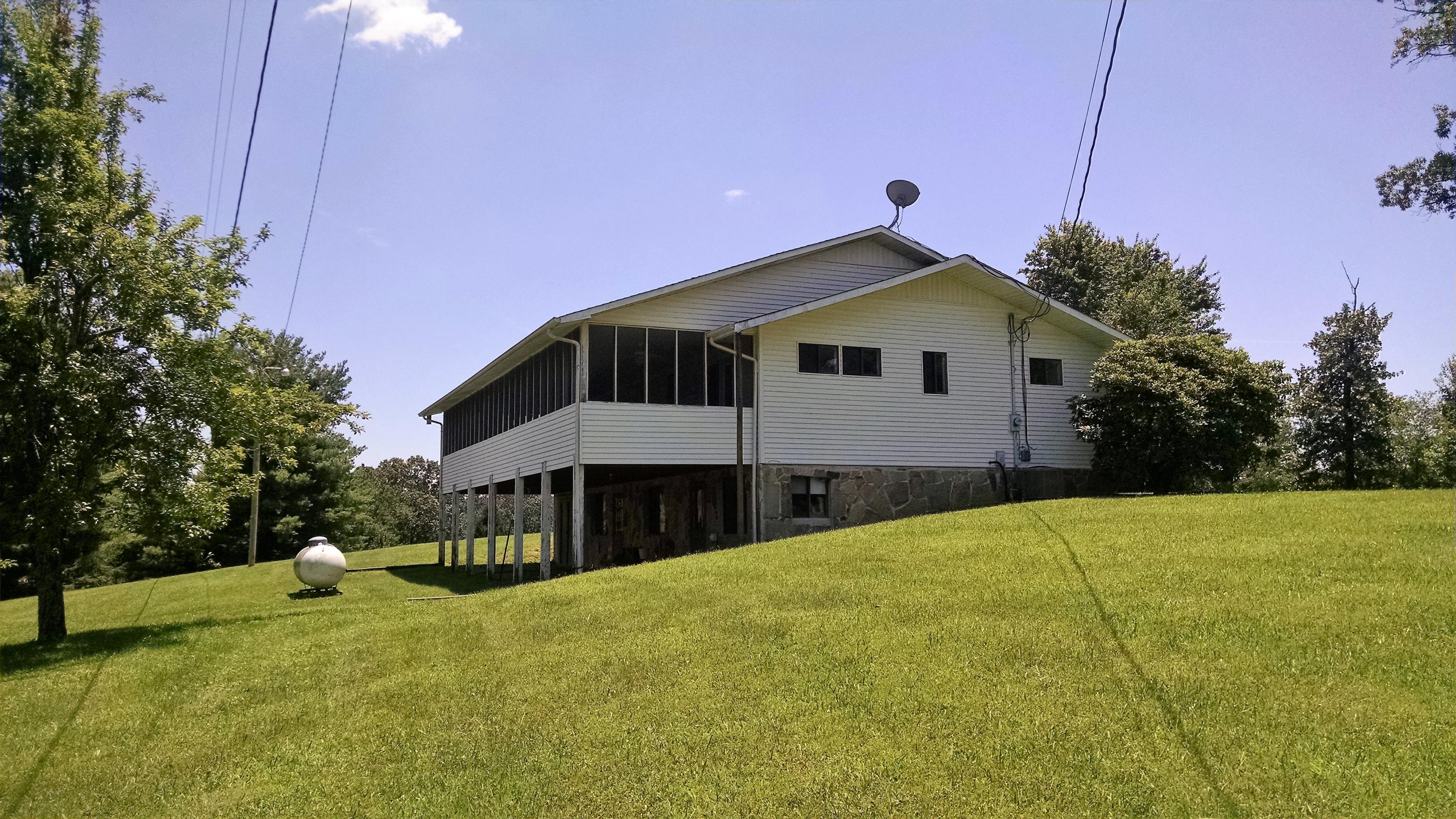 191 Old Sampson Road Pikeville, TN 37367 - Photo 9 of 20 IMG_20170710_125118141 (2)