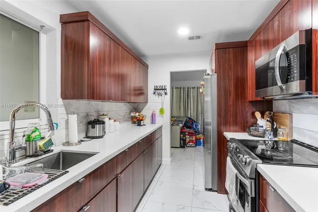 $550,000 | 2791 Northwest 207th Street, Miami Gardens, FL 33056