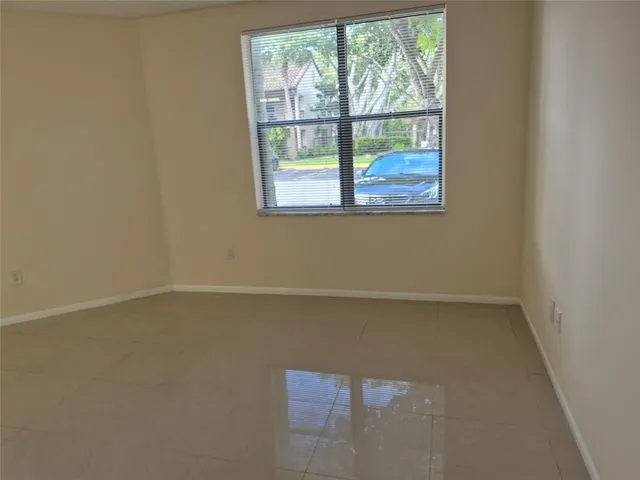 $1,495 | 4481 West McNab Road, Unit 10, Pompano Beach, FL 33069