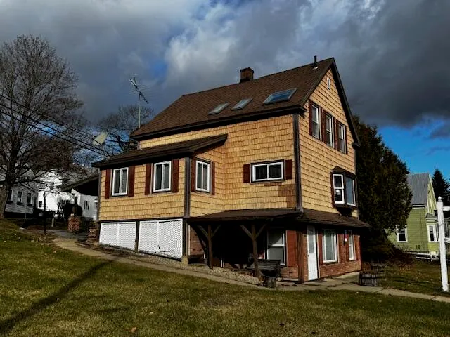 $149,900 | 706 Crescent Avenue, Rumford, ME 04276