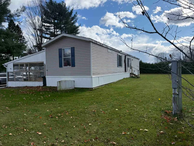 $89,900 | 2477 Highway 5, Unit D2, Derby, VT 05829