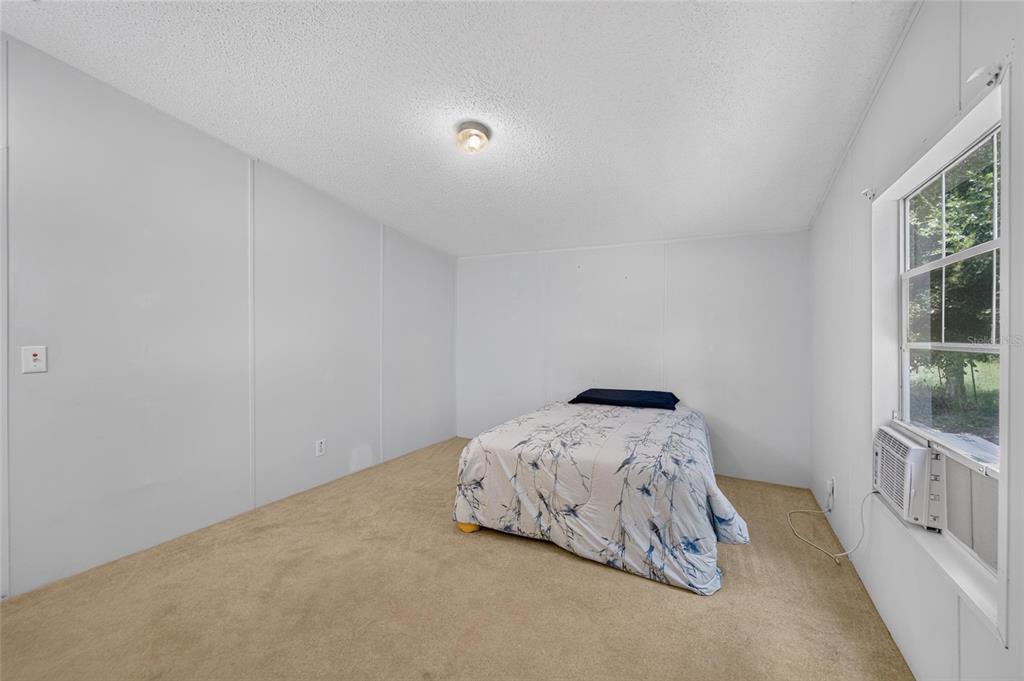 1205 Crystal Springs Road Zephyrhills, FL 33540 - Photo 19 of 79